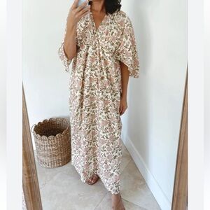 Beau & Ro Logan Maxi Dress Medium Floral V-neck Hand Printed Vacation Resort